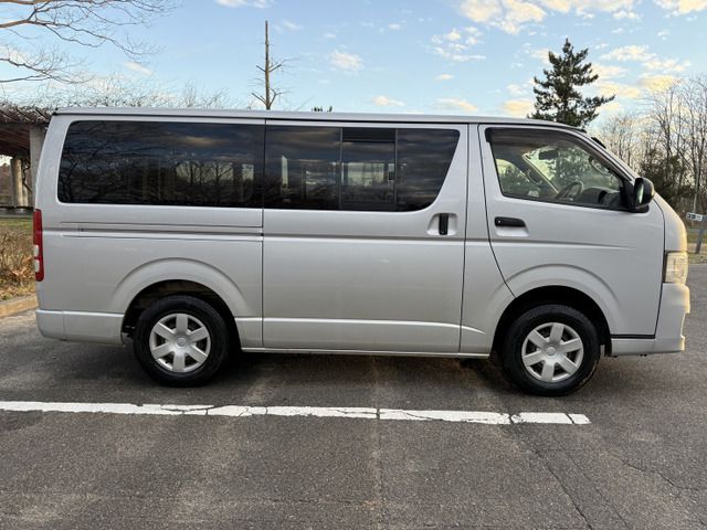 TOYOTA HIACE VAN 4WD 2012 Image 31