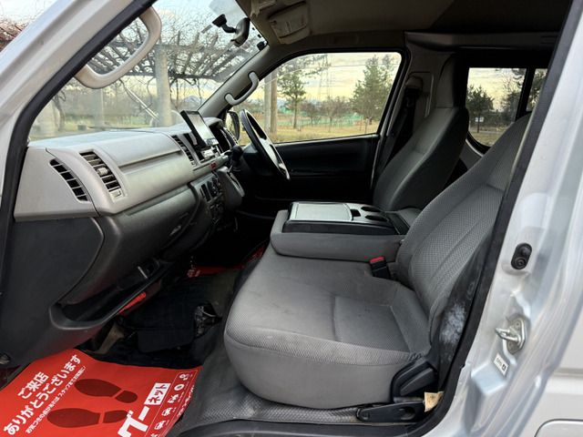 TOYOTA HIACE VAN 4WD 2012 Image 31