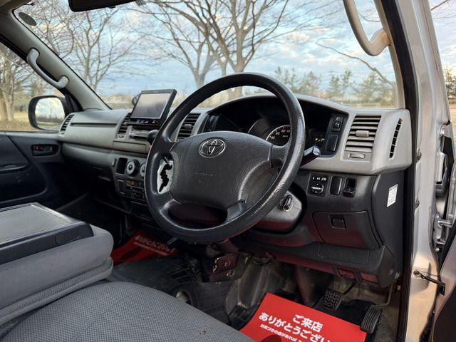 TOYOTA HIACE VAN 4WD 2012 Image 31
