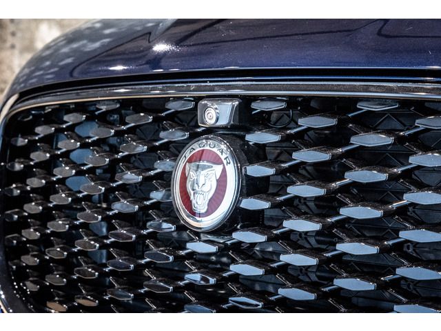 JAGUAR F-PACE 2023 Image 31