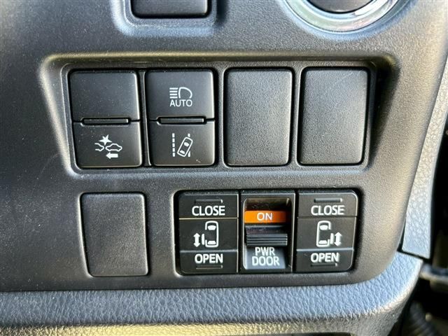 TOYOTA VOXY 2020 Image 31