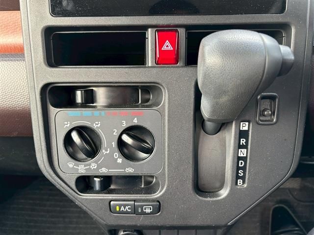 TOYOTA ROOMY 2020 Image 31