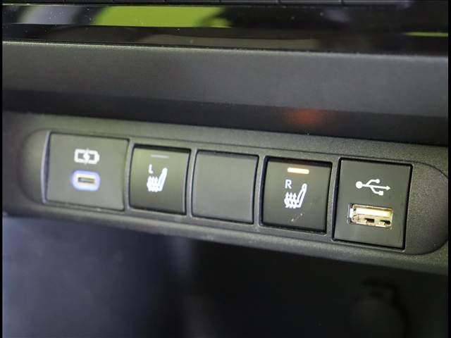 TOYOTA YARIS CROSS HYBRID 2022 Image 31