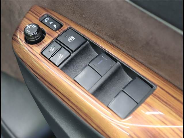 TOYOTA YARIS CROSS HYBRID 2022 Image 31