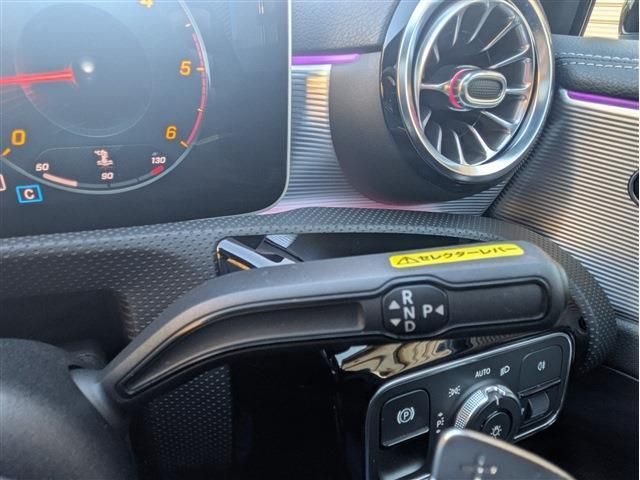 MERCEDES BENZ A CLAS 2019 Image 31