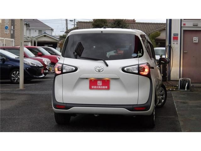 TOYOTA SIENTA 2016 Image 31