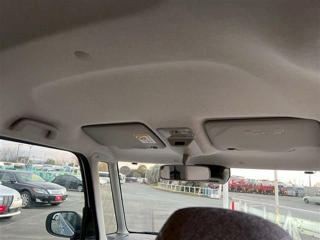 DAIHATSU TANTO 2024 Image 31