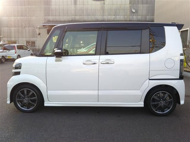 HONDA N BOX 2016 Image 31