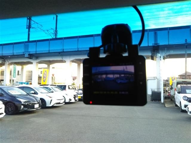 HONDA N BOX 2016 Image 31