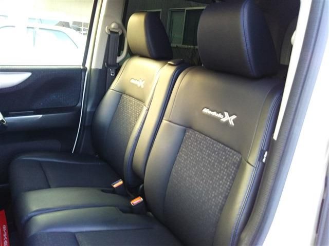 HONDA N BOX 2016 Image 31