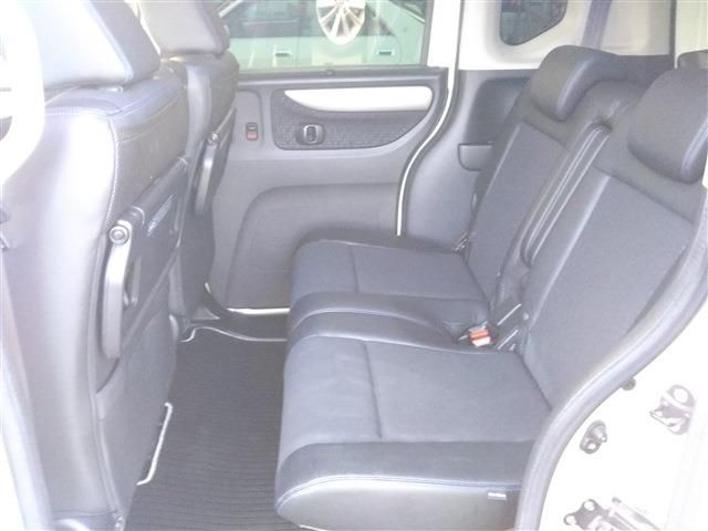 HONDA N BOX 2016 Image 31