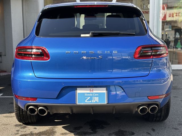 PORSCHE MACAN 2016 Image 31