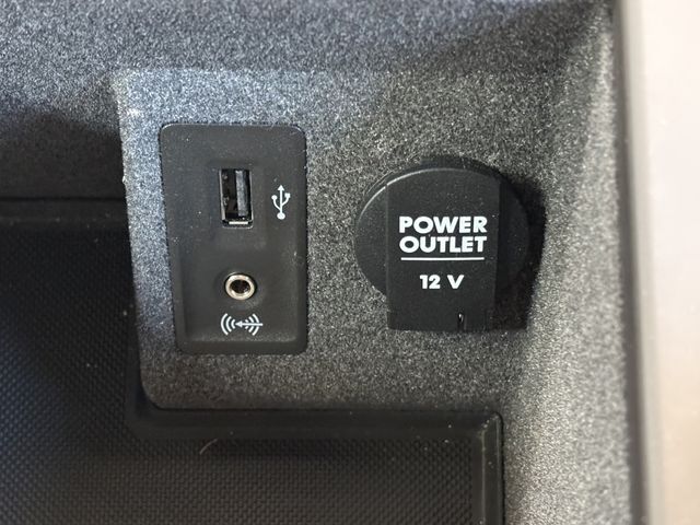 PORSCHE MACAN 2016 Image 31