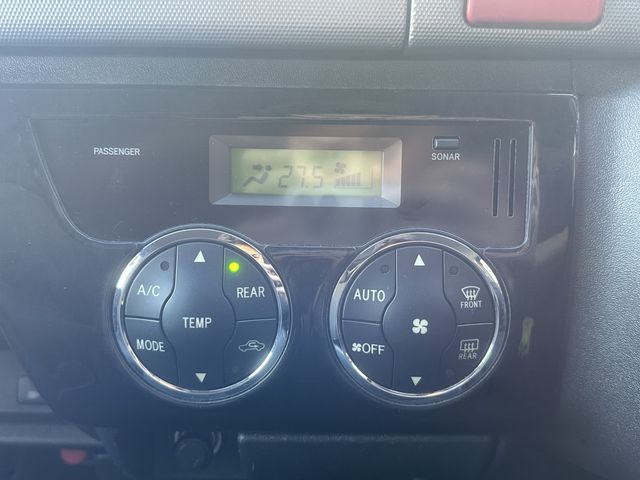 TOYOTA HIACE VAN 2WD 2013 Image 31