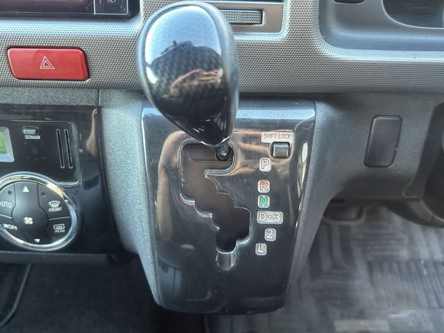 TOYOTA HIACE VAN 2WD 2013 Image 31