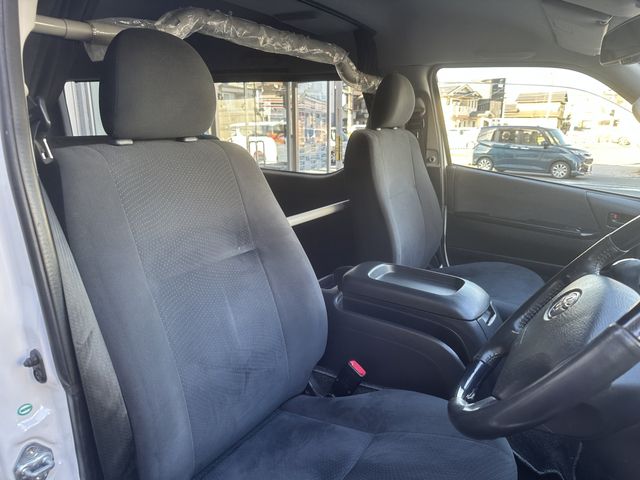 TOYOTA HIACE VAN 2WD 2013 Image 31