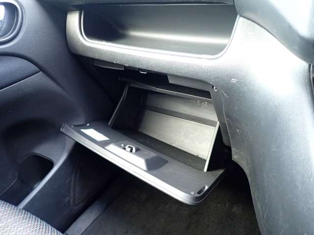 NISSAN SERENA  WG 4WD 2015 Image 31