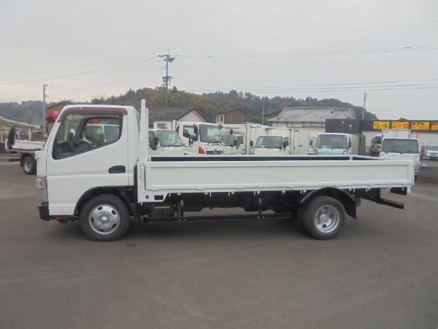 MITSUBISHI CANTER 2013 Image 31