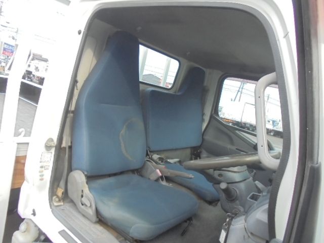 MITSUBISHI CANTER 2013 Image 31