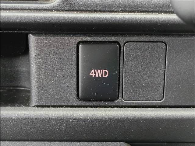 DAIHATSU HIJET DECKVAN 4WD 2020 Image 31