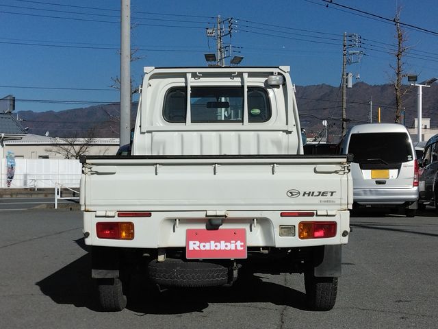 DAIHATSU HIJET TRUCK 4WD 2016 Image 31