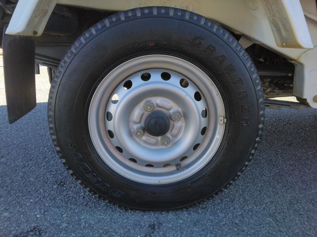 DAIHATSU HIJET TRUCK 4WD 2016 Image 31