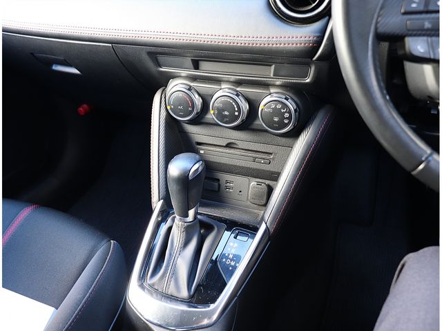 MAZDA DEMIO 2014 Image 31