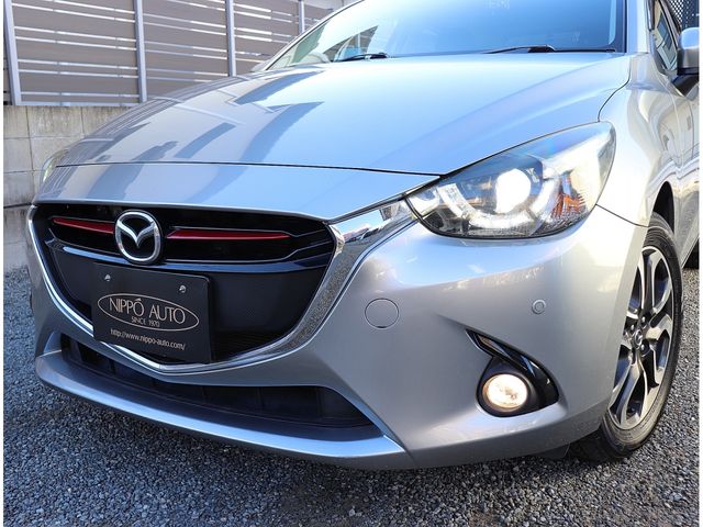 MAZDA DEMIO 2014 Image 31