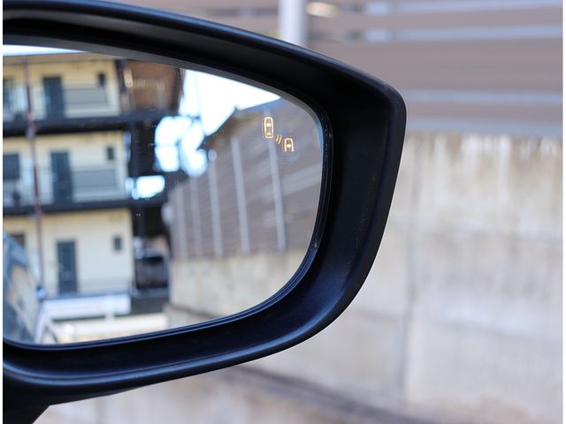 MAZDA DEMIO 2014 Image 31