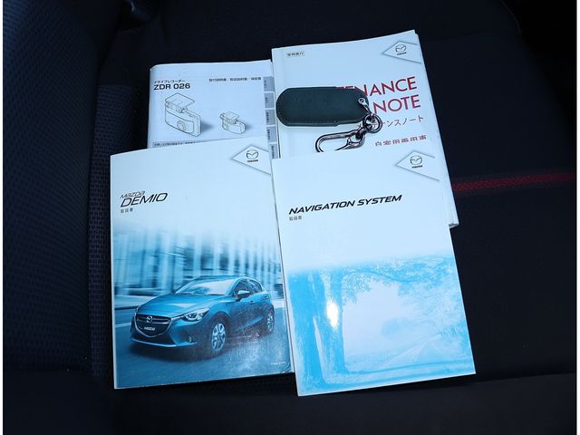 MAZDA DEMIO 2014 Image 31