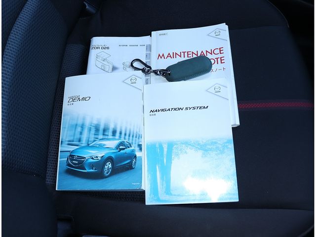 MAZDA DEMIO 2014 Image 31