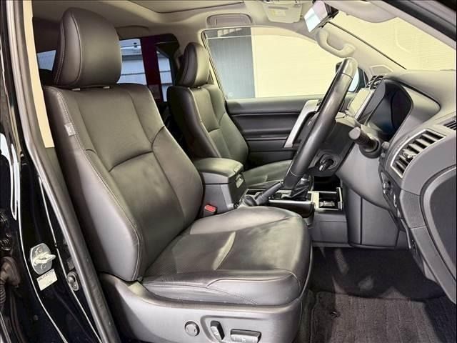 TOYOTA LANDCRUISER PRADO 2023 Image 31