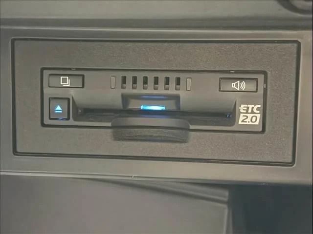 TOYOTA LANDCRUISER PRADO 2023 Image 31