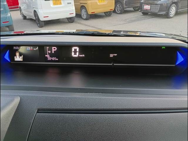 DAIHATSU TANTO CUSTOM 2022 Image 31