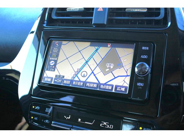 TOYOTA PRIUS 2016 Image 31