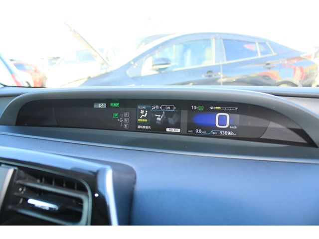 TOYOTA PRIUS 2016 Image 31