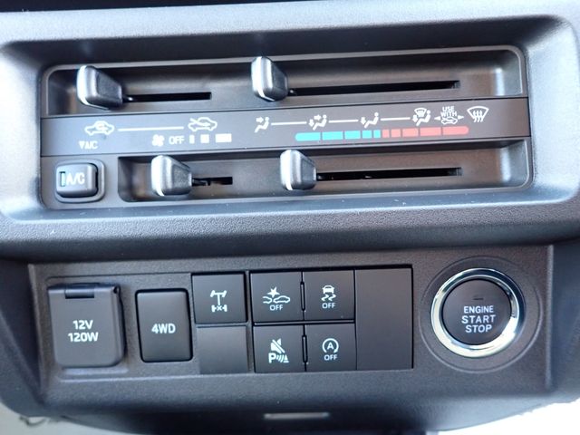 DAIHATSU HIJET TRUCK 4WD 2025 Image 31