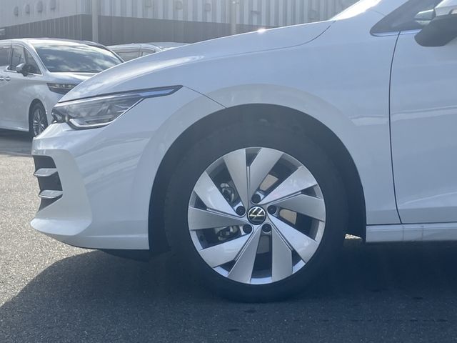 VOLKSWAGEN GOLF VARI 2025 Image 31