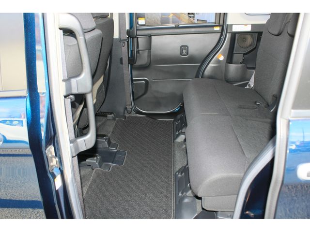 TOYOTA ROOMY 2017 Image 31