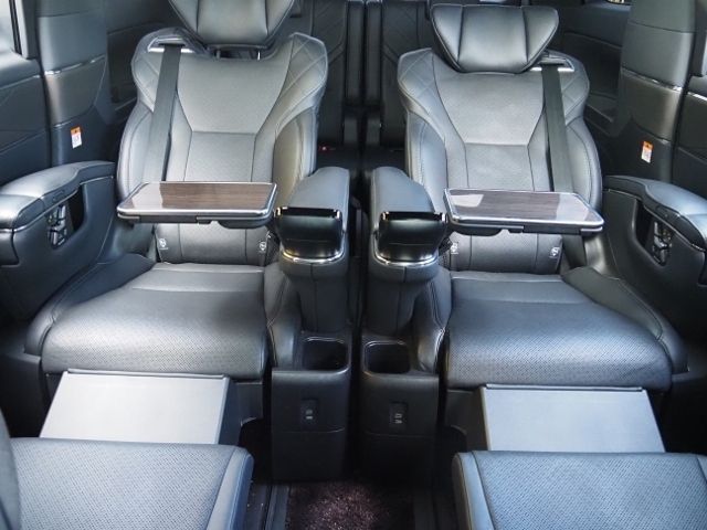 TOYOTA ALPHARD HYBRID 4WD 2023 Image 31