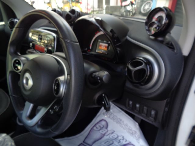 MCC SMART FORTWO COUPE 2017 Image 31