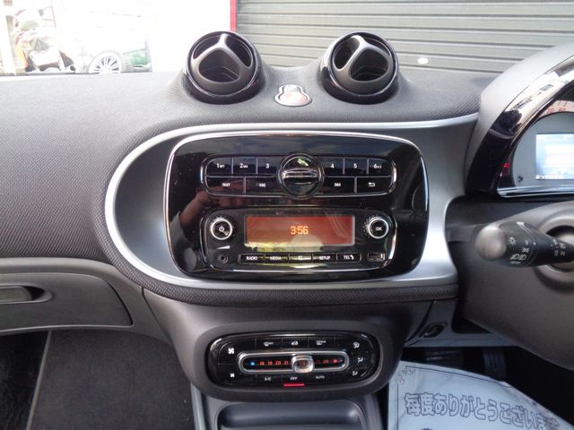 MCC SMART FORTWO COUPE 2017 Image 31