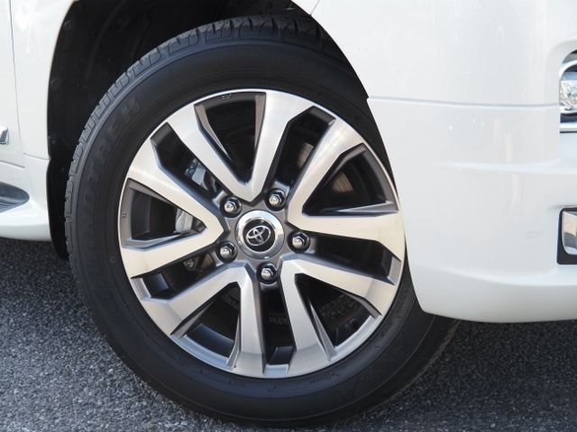 TOYOTA LANDCRUISER WAGON 2018 Image 31