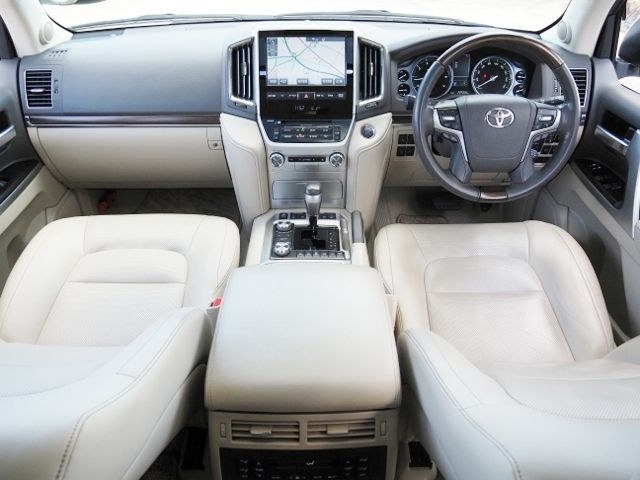 TOYOTA LANDCRUISER WAGON 2018 Image 31