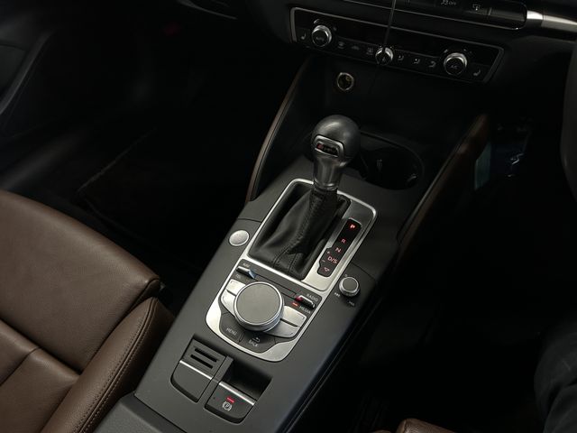 AUDI A3 SEDAN 2014 Image 31