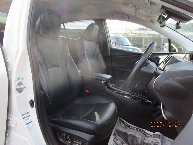 TOYOTA PRIUS 4WD 2016 Image 31