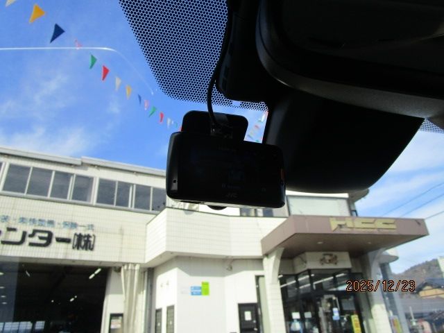 TOYOTA PRIUS 4WD 2016 Image 31