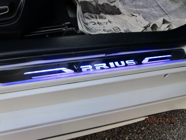 TOYOTA PRIUS 4WD 2016 Image 31