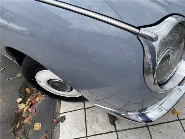 NISSAN FIGARO 1991 Image 31