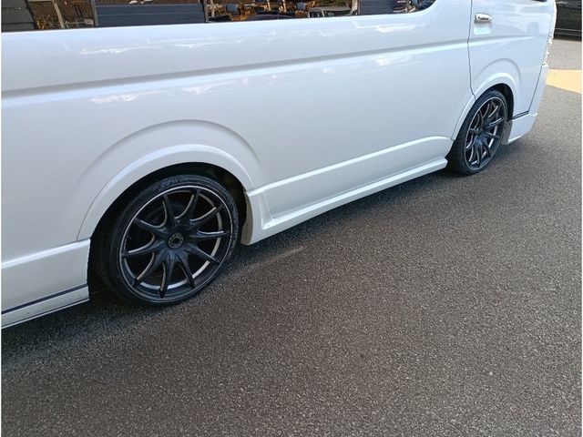 TOYOTA HIACE WAGON 4WD 2012 Image 31